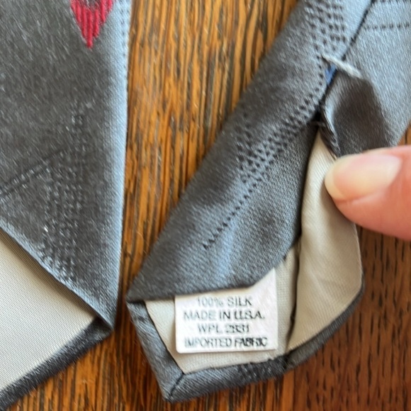 Bon Jour 100% Silk Tie Gray with Blue and Red Hearts Stitching Detail. - Picture 6 of 9